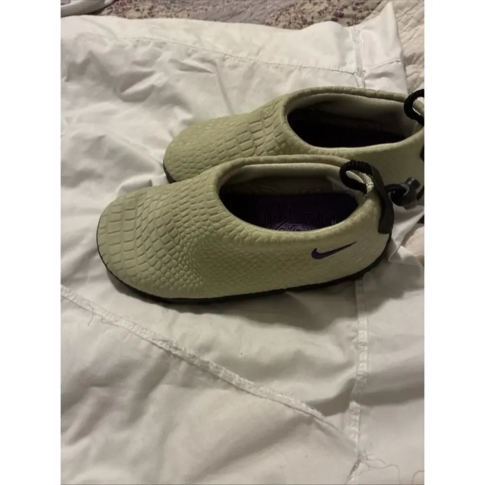 Nike ACG MOC 'Olive Aura’ • Sz 6.5 • FV4569-200